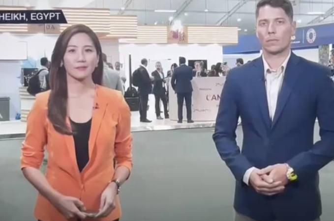 CNA Presenter Julie Yoo Faints On Air During Live Broadcast of COP27 Coverage